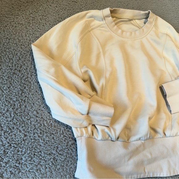 EUC Lululemon Women’s Softstreme Ribbed Hem Pullover Bone Ivory Off white Size 6 - Picture 3 of 8